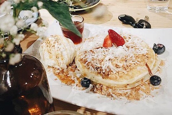 Dessert at  Yellow Brick Road Cafe for 8 Best Places for a Sweet Dessert Date in Kuala Lumpur 2018
